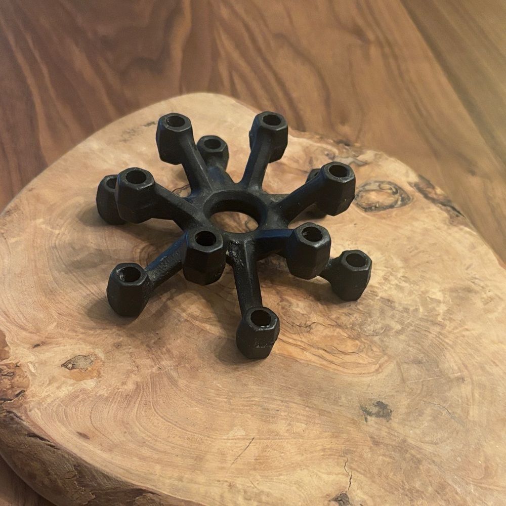 Vintage Spider Cantle Holder